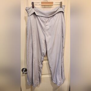 Lululemon Fold Top Light Gray Wide-Leg Capris